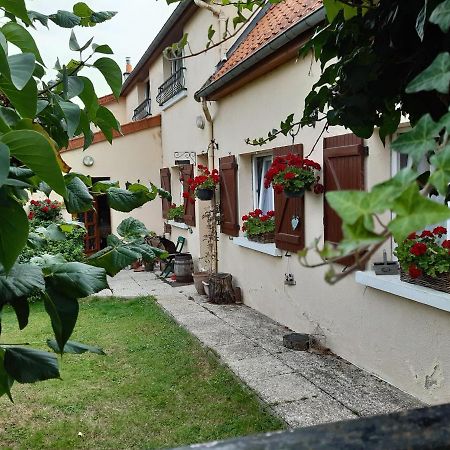 Les Alouettes B&B Hardecourt-aux-Bois エクステリア 写真