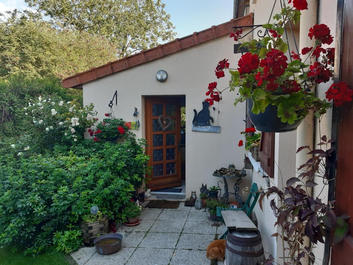 Les Alouettes B&B Hardecourt-aux-Bois エクステリア 写真